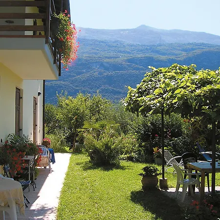 Farm stay Agritur Benuzzi Oberhofer *